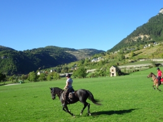 rando cheval 160km Florac