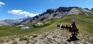 randonnee-cheval-cavalquinta-2020-alpes-24